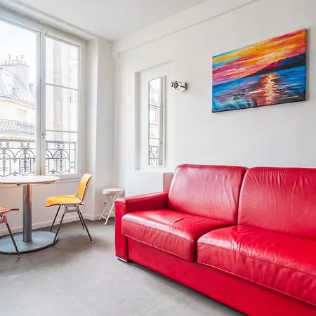 Louvre Innocent Apartment Paris